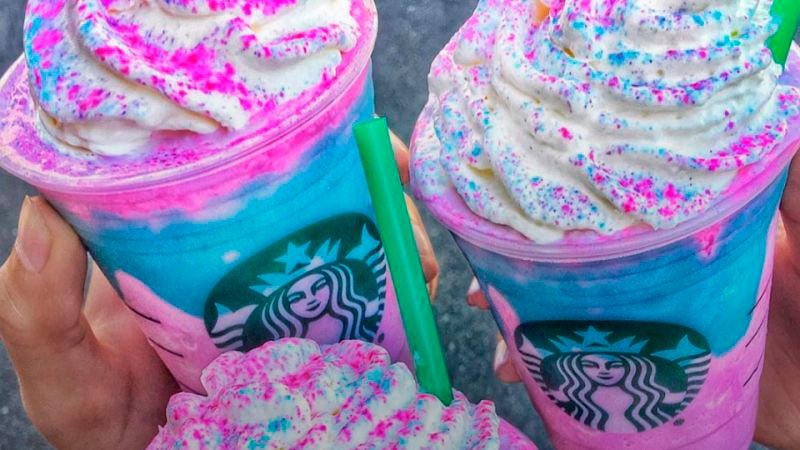 Mermaid-Frapuccino-la-nueva-bebida-de-Starbucks-01